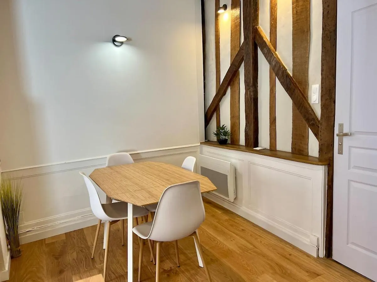 Apartment Colombe, T2 Hyper Central, 4 Personnes Rennes