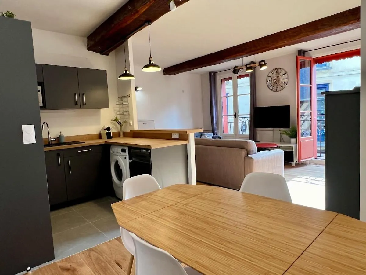 Colombe, T2 Hyper Central, 4 Personnes Rennes Apartment