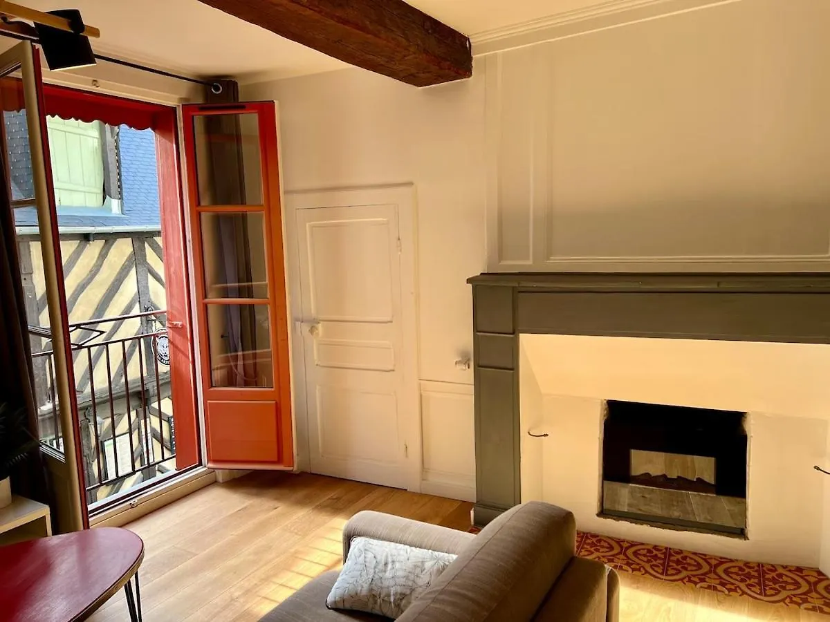 Apartment Colombe, T2 Hyper Central, 4 Personnes Rennes France